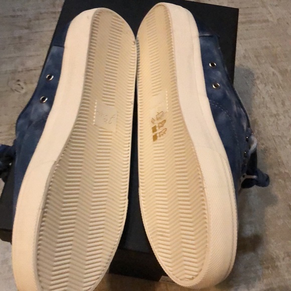 J Crew tie dyed sneakers - Picture 4 of 7